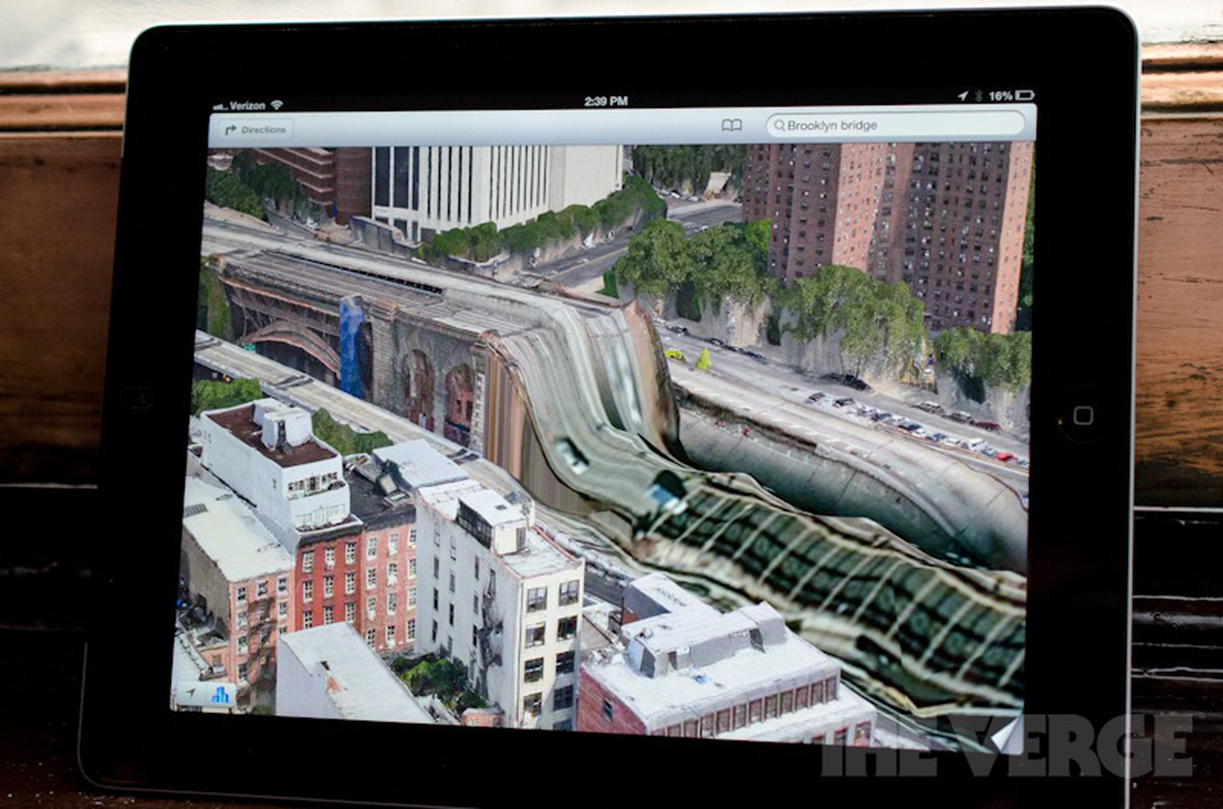 The Brooklyn Bridge appears to be melting in an early version of Apple Maps on an iPad.
