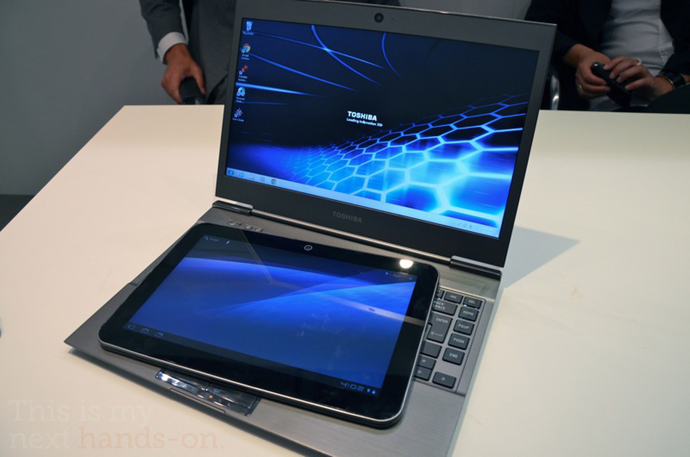Toshiba Excite / AT200 tablet hands-on photos