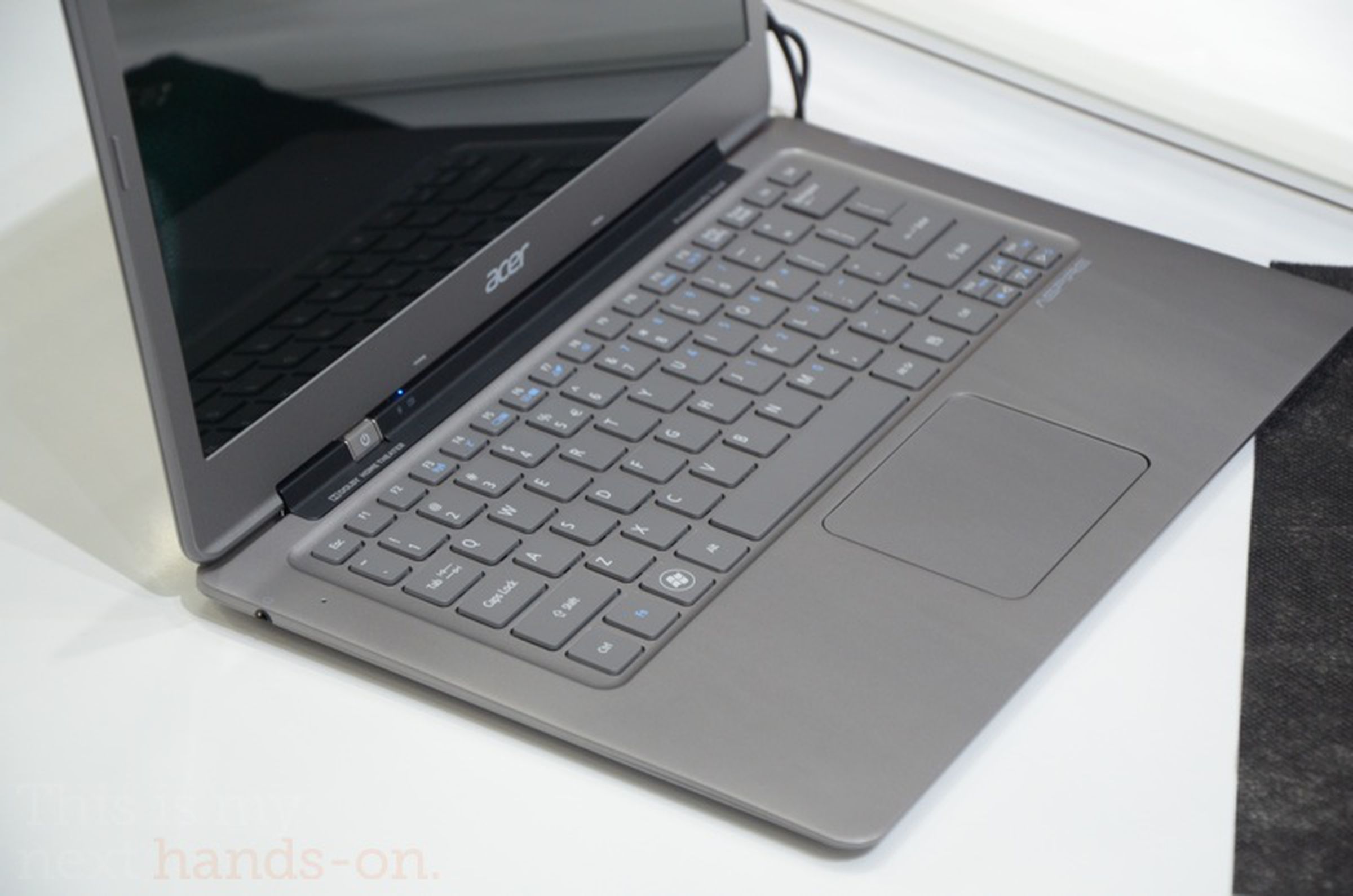 Acer Aspire S3 hands-on photos