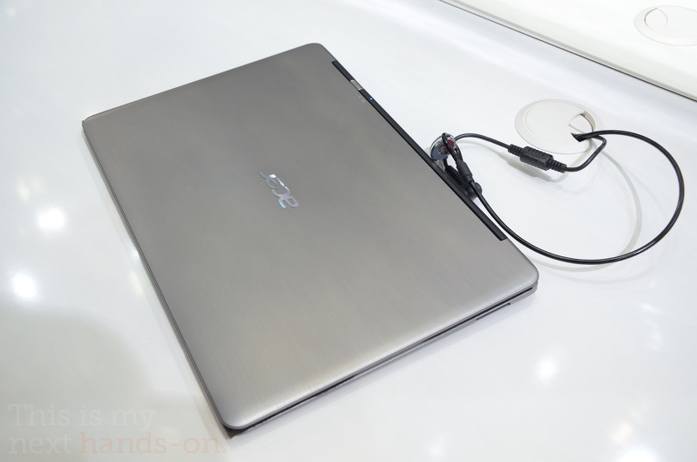 Acer Aspire S3 hands-on photos