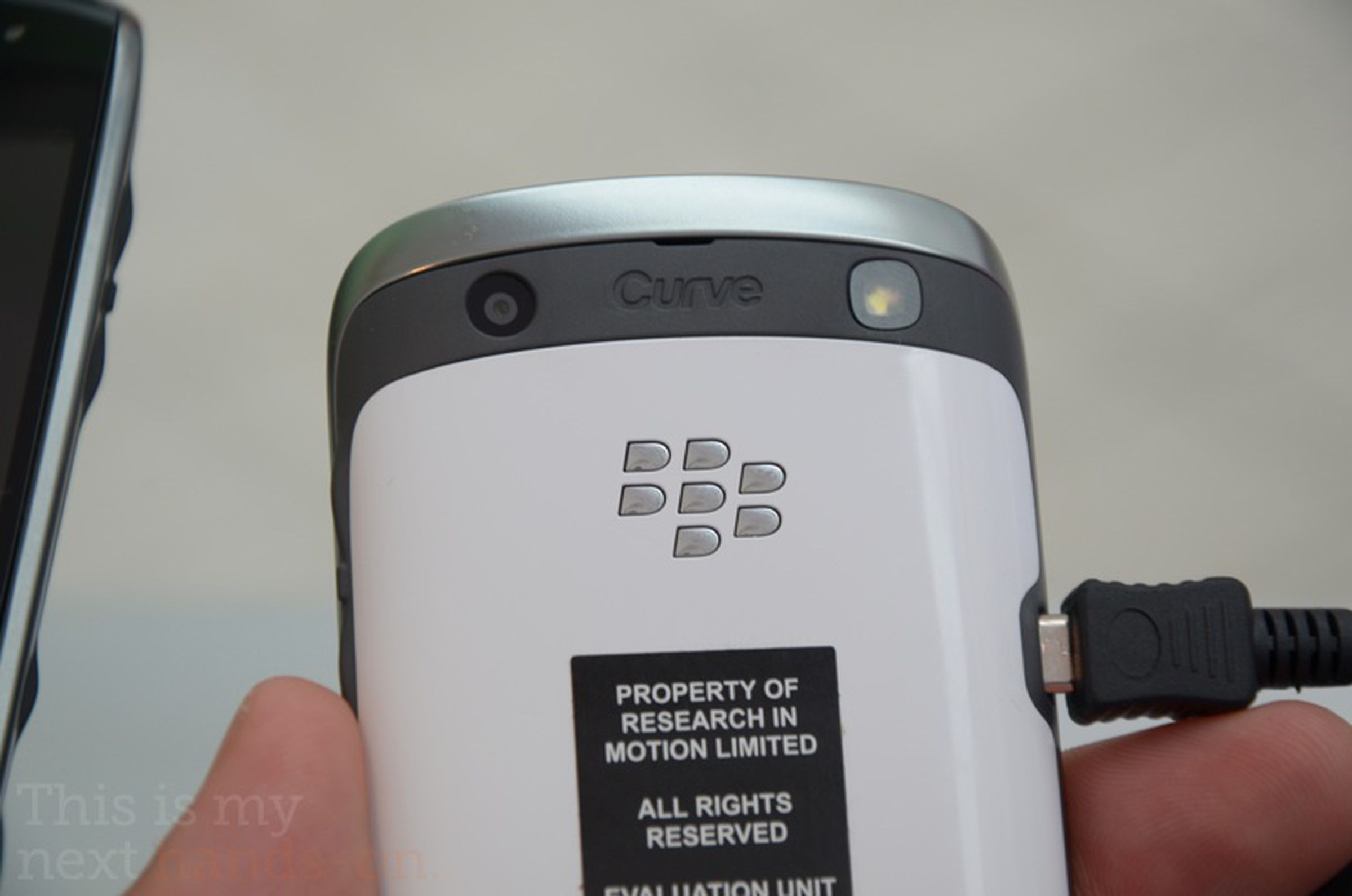 BlackBerry Curve 9360 hands-on preview (video)
