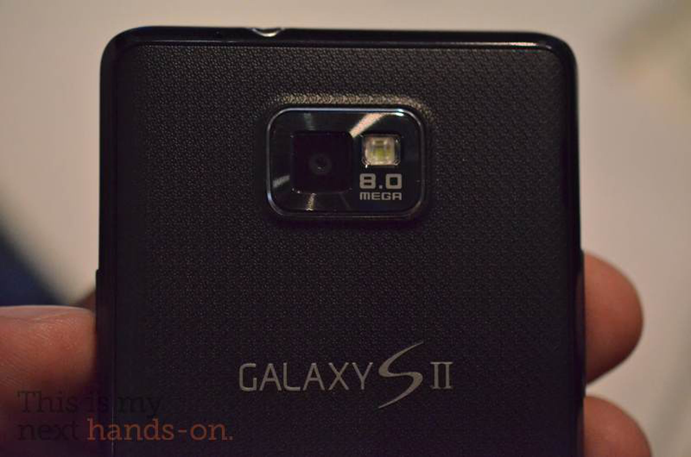 Samsung Galaxy S II on AT&T: 4.3-inch Super AMOLED Plus screen, available ‘in the coming weeks’ — Hands-on pictures!