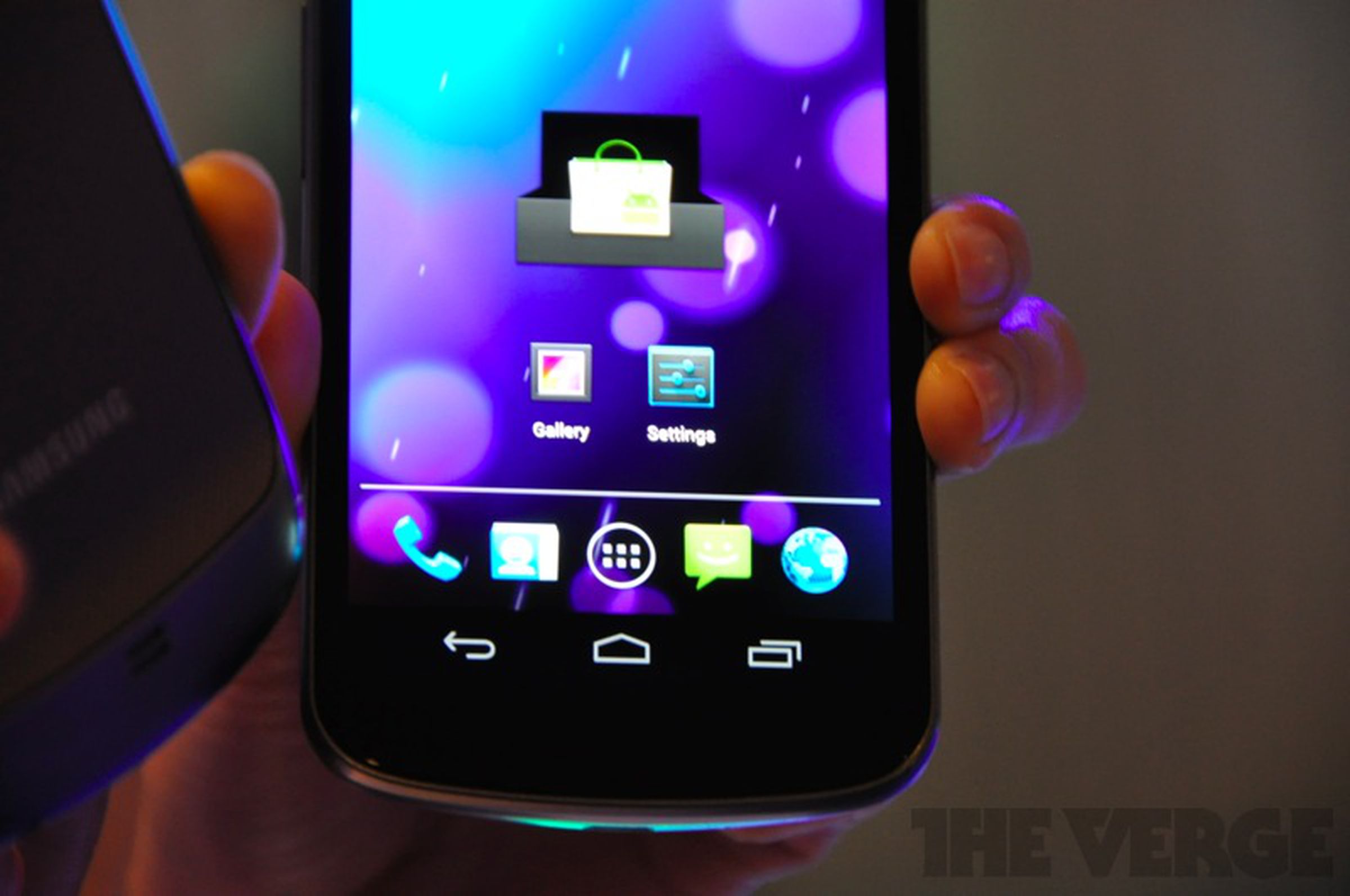 Galaxy Nexus with Ice Cream Sandwich: pictures, video, and hands-on