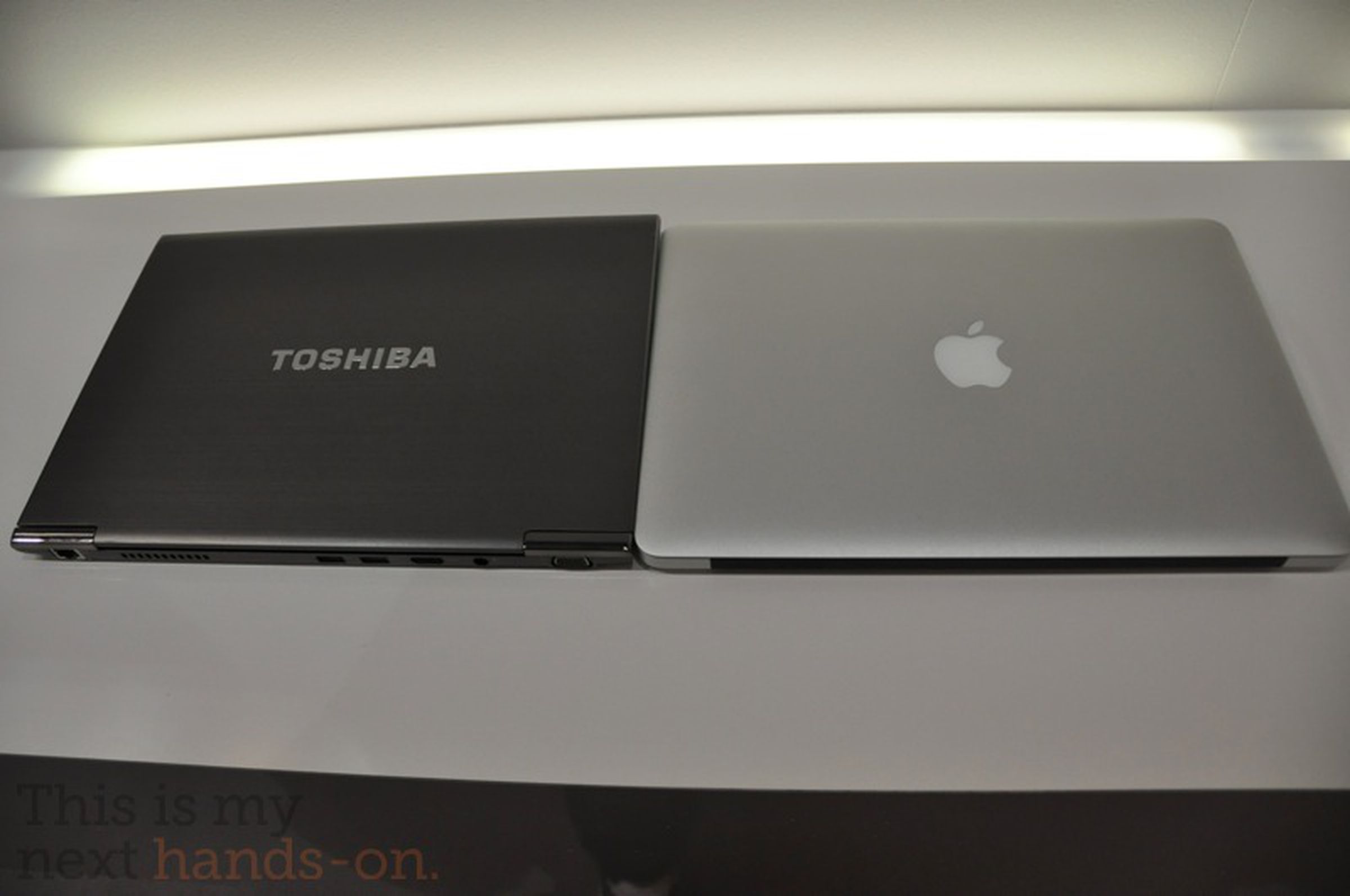 MacBook Air vs Toshiba Portege Z830 photos