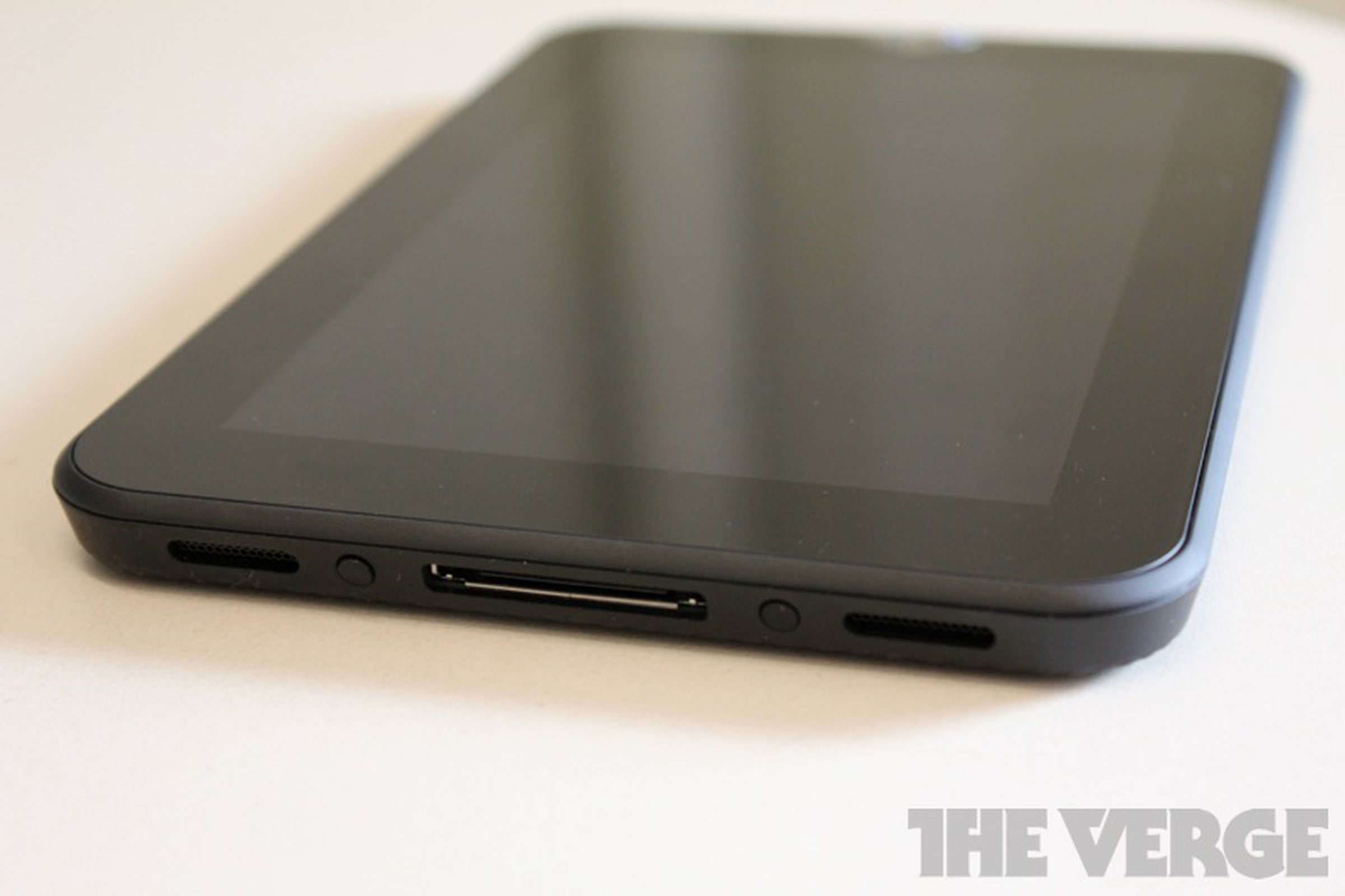 Toshiba Thrive 7-inch hands-on pictures