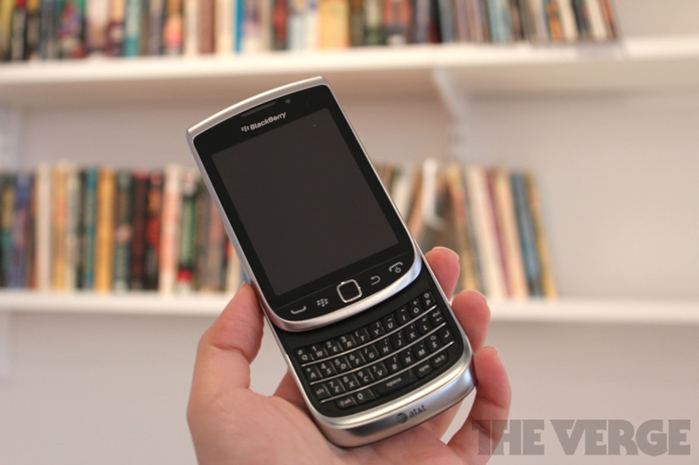 BlackBerry Torch 9810 review 
