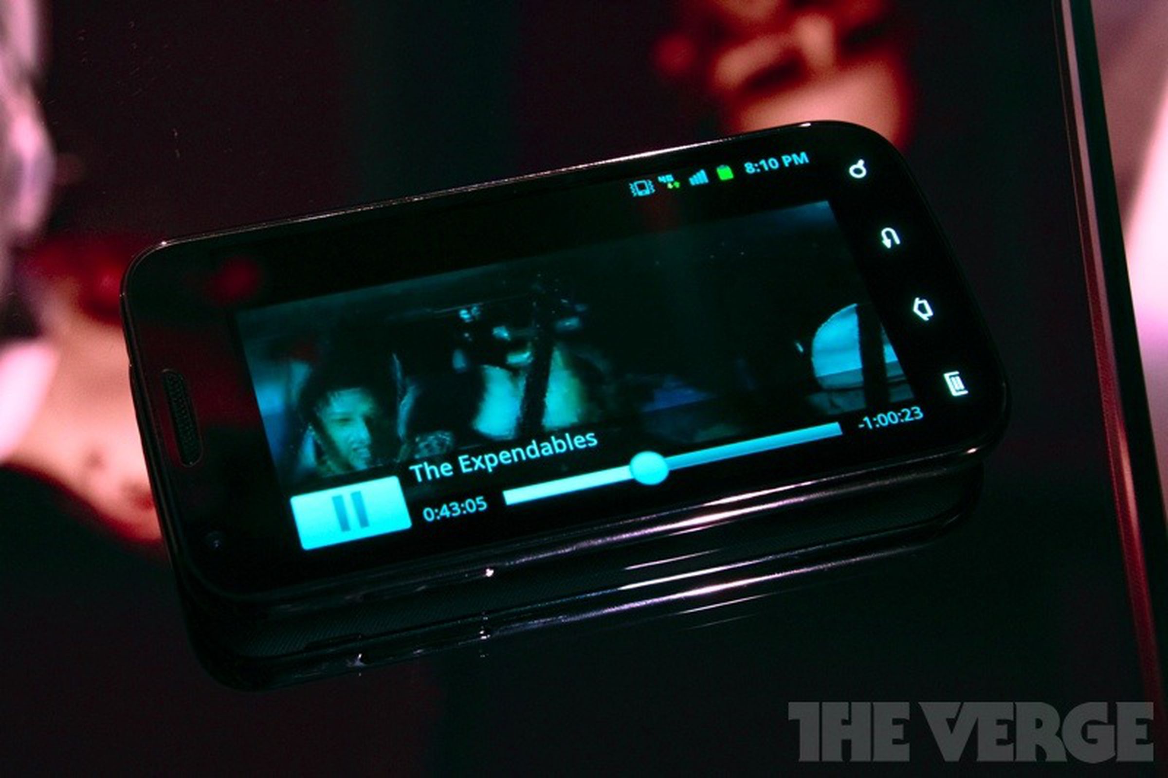 HTC Amaze 4G and Galaxy S II for T-Mobile hands-on photos