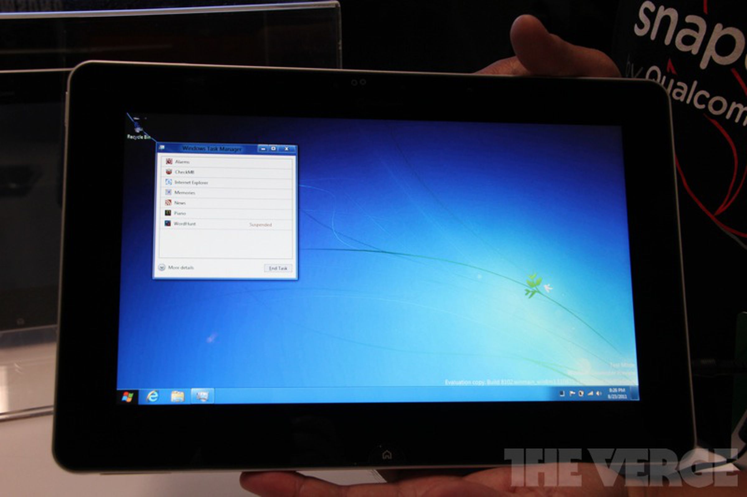 Qualcomm Windows 8 reference design tablet hands-on photos