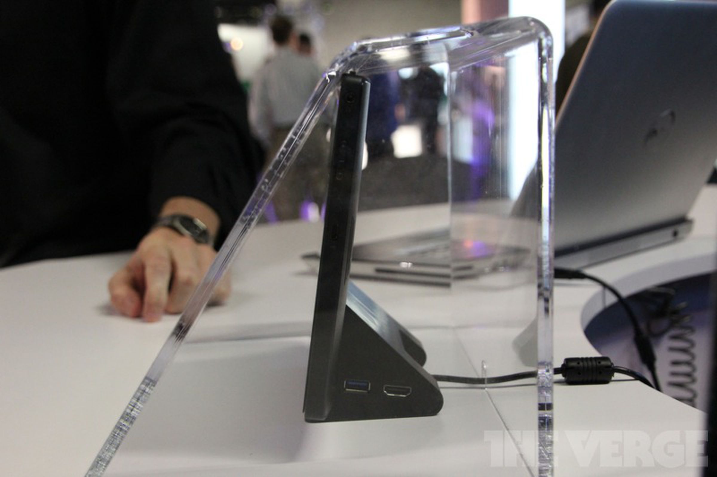 Nvidia Kal-El reference design tablet hands-on photos