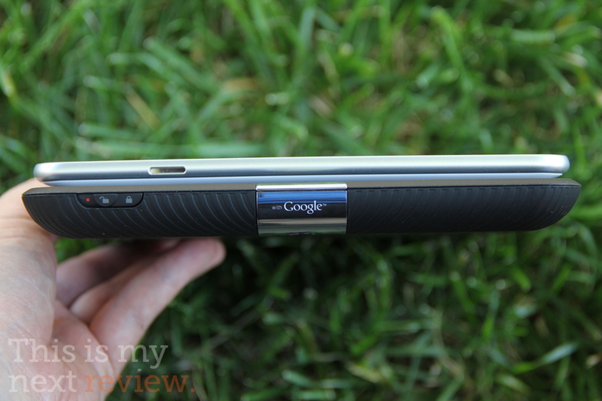Toshiba Thrive review pictures