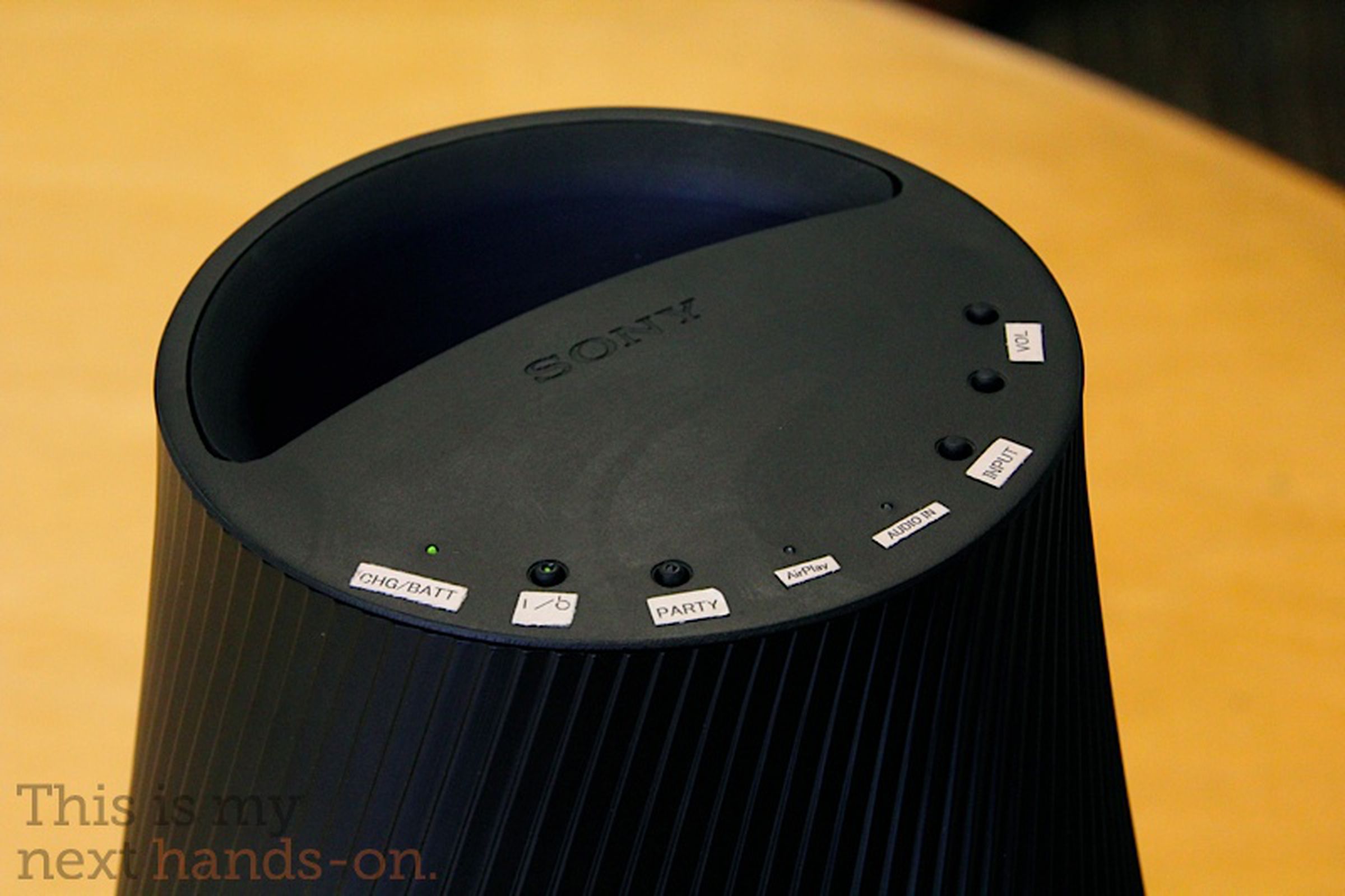 Sony SA-NS500 Portable HomeShare Speaker: wireless AirPlay with a five-hour battery