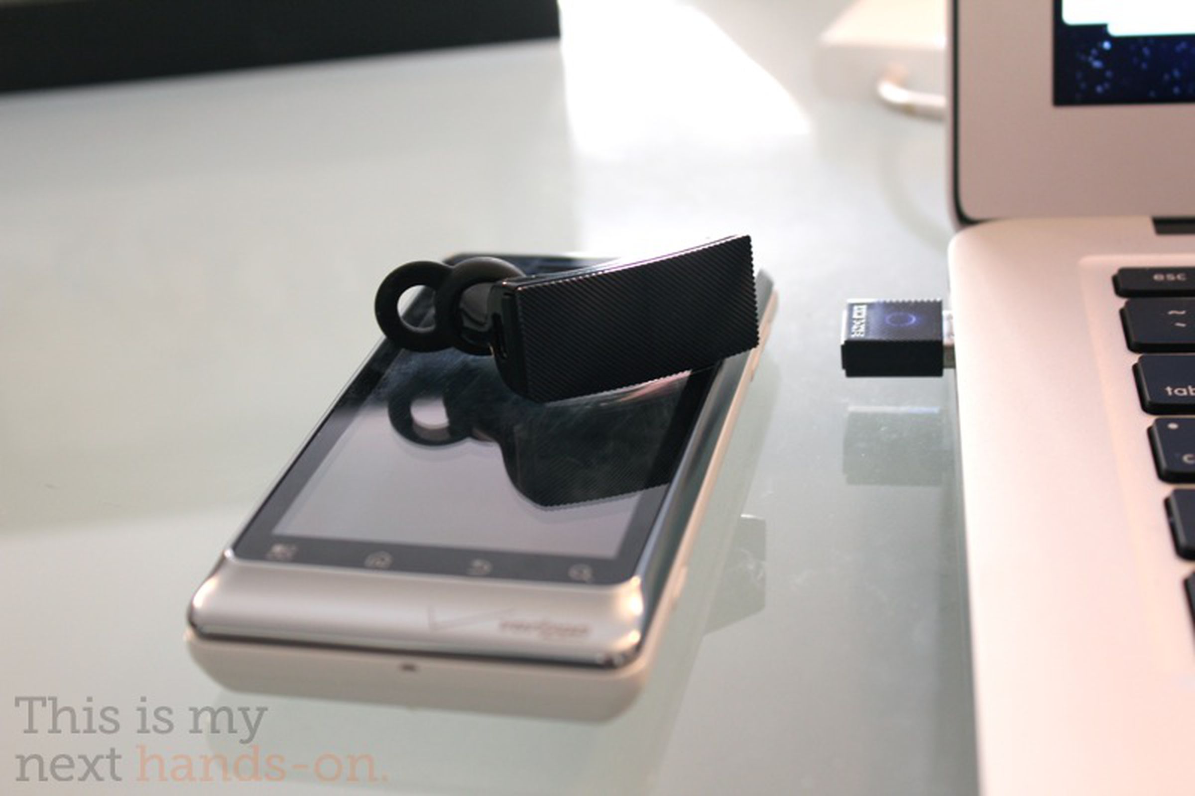 Jawbone Icon HD headset and The Nerd improve the hand-off between phone and PC calls