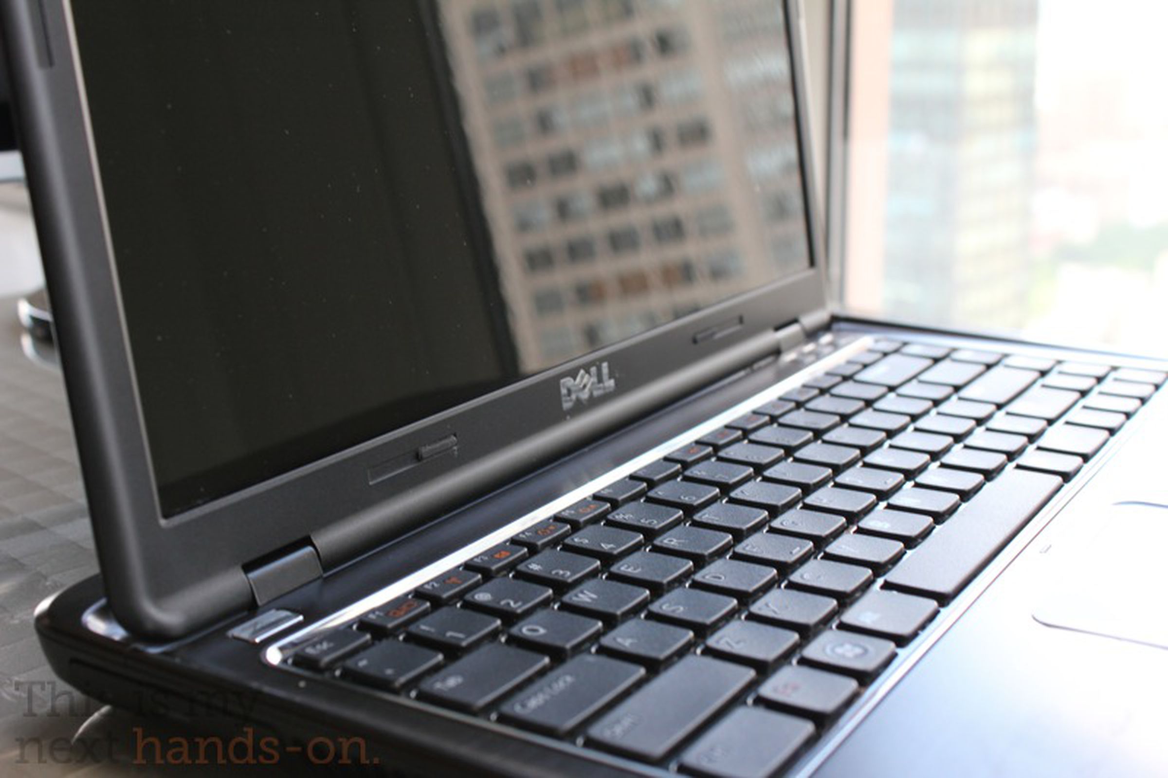 Dell Inspiron 13z and 14z start at $600; a step in the right direction for budget laptops