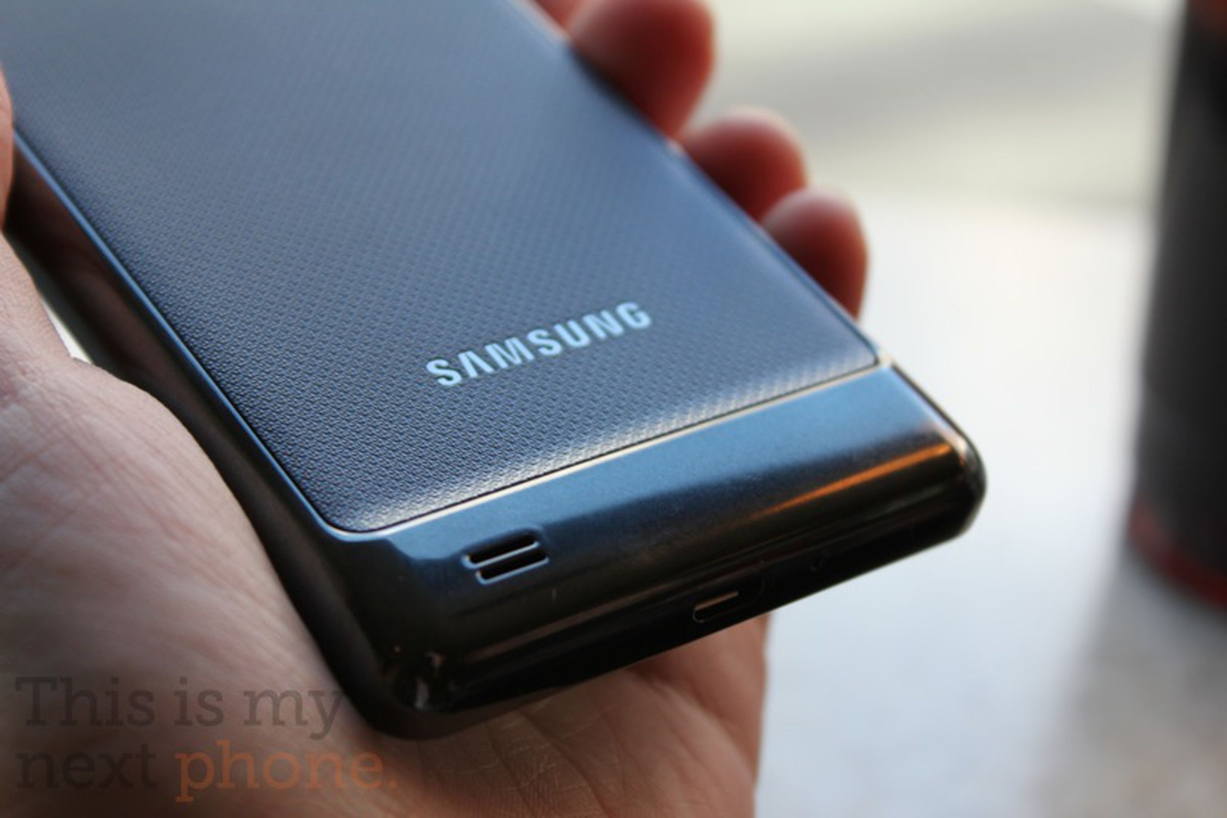 Samsung Infuse 4G for AT&T: comparison with Galaxy S II