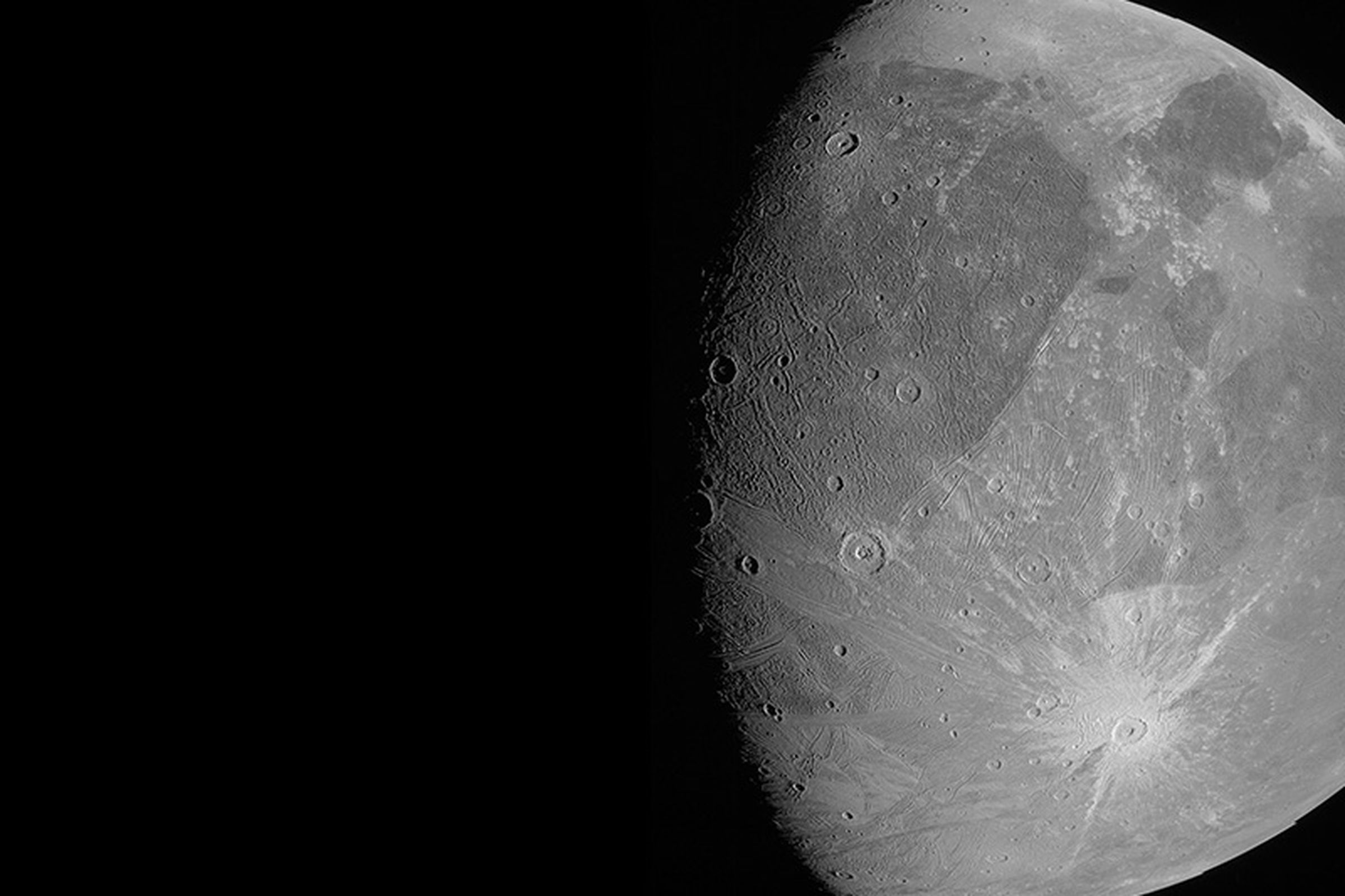 A preliminary close-up image of Ganymede obtained by the JunoCam imager