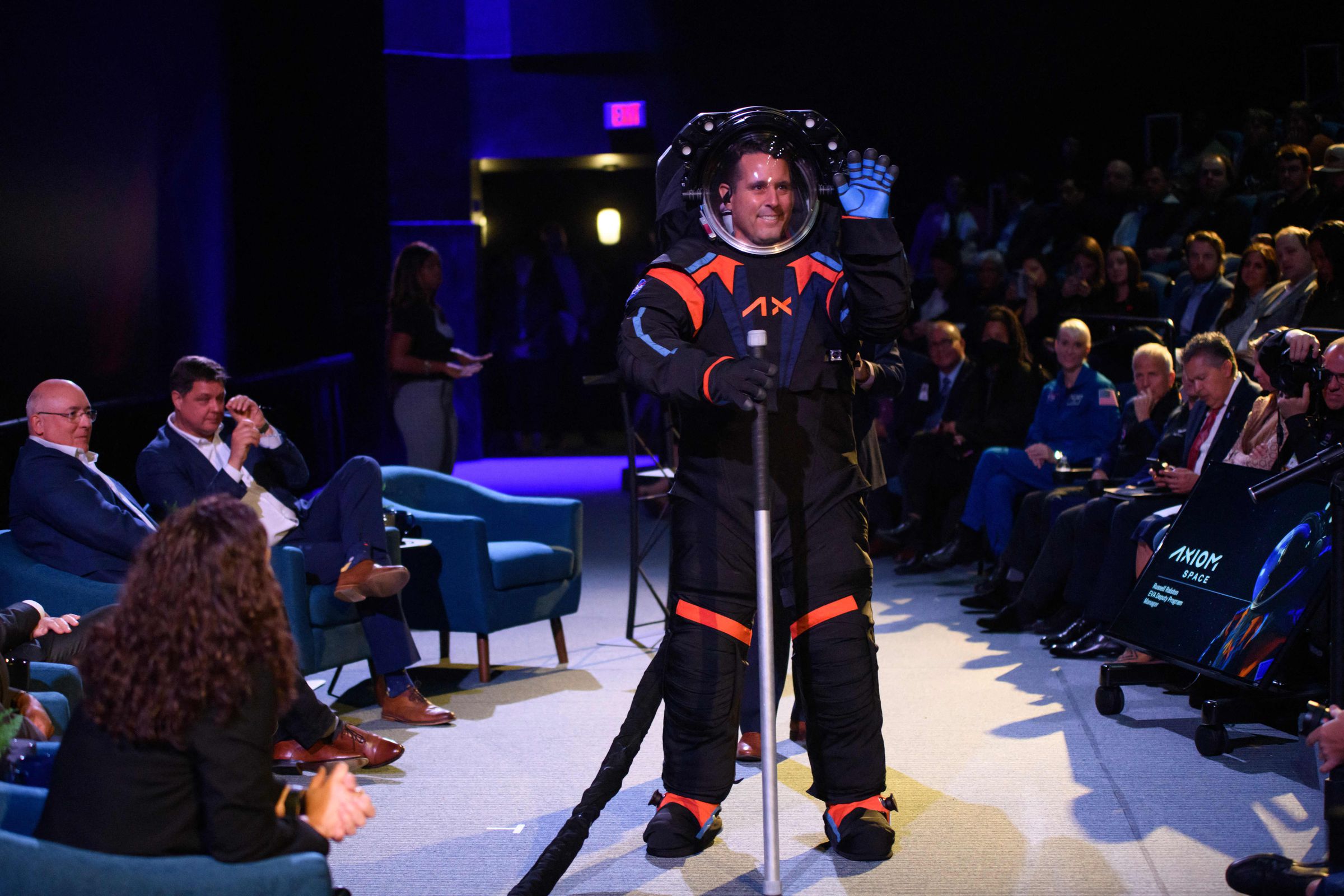 Axiom Space’s new spacesuit for Artemis III astronauts