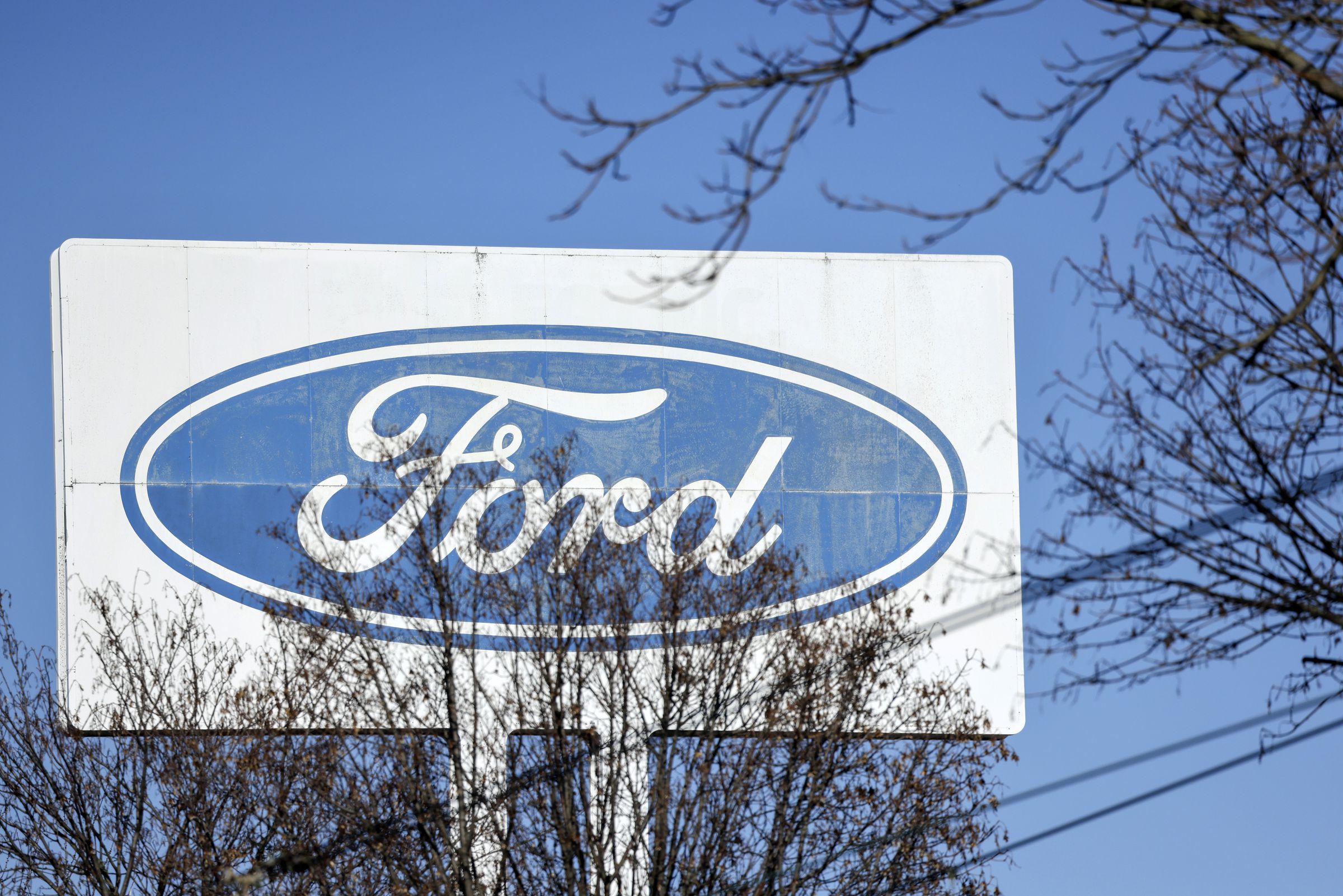 Ford Cutting 3,800 Jobs as EV Shift Shrinks German, UK Workforce
