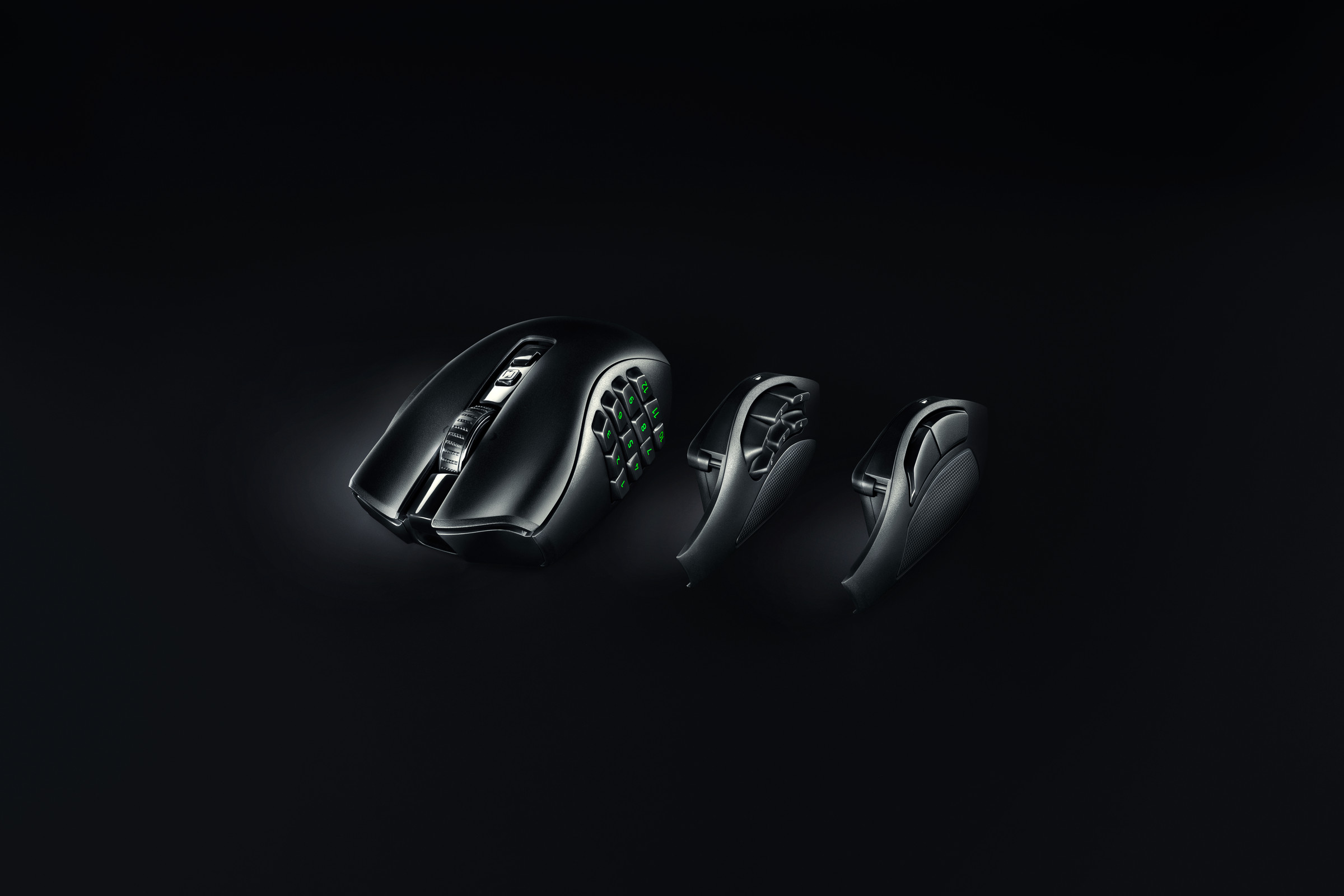 A render of the Razer Naga V2 Pro and its swappable button plates