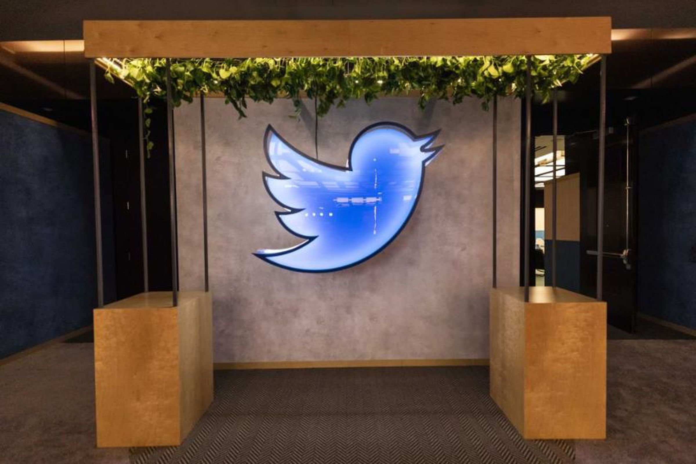 Coffee makers and statues: Twitter starts auctioning off assets from its San Francisco headquarters