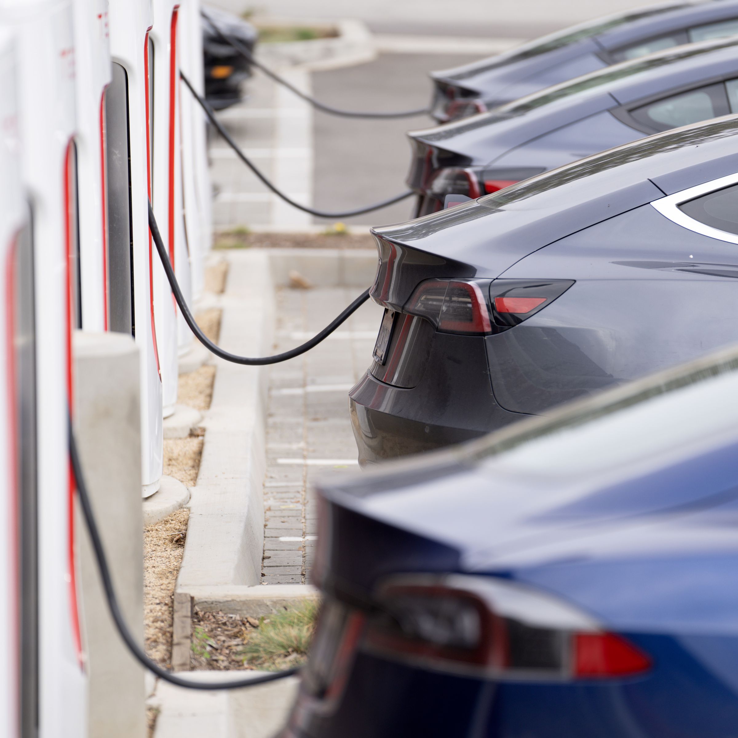 Tesla EVs chargers
