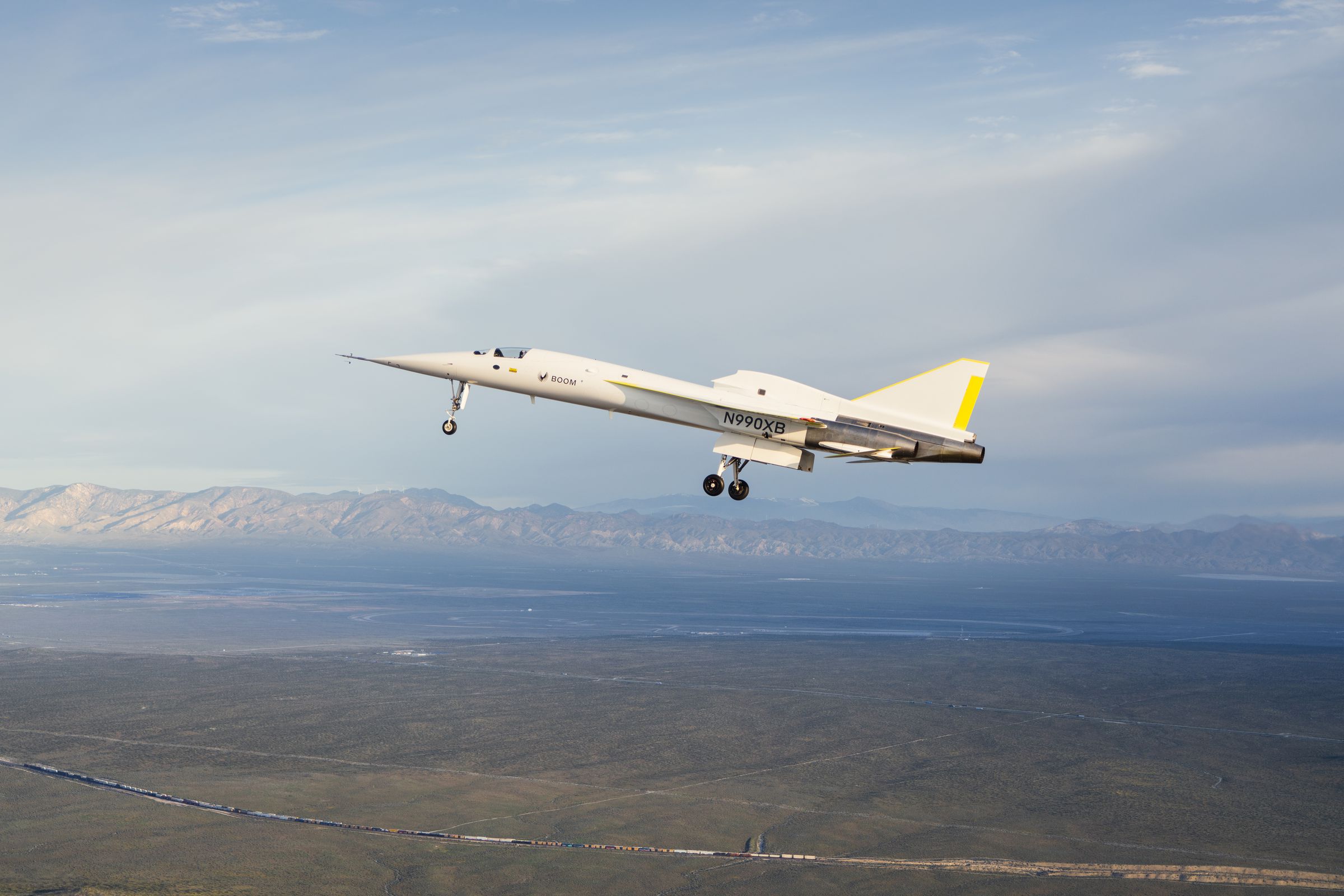 Boom XB-1 demonstrator supersonic test flight