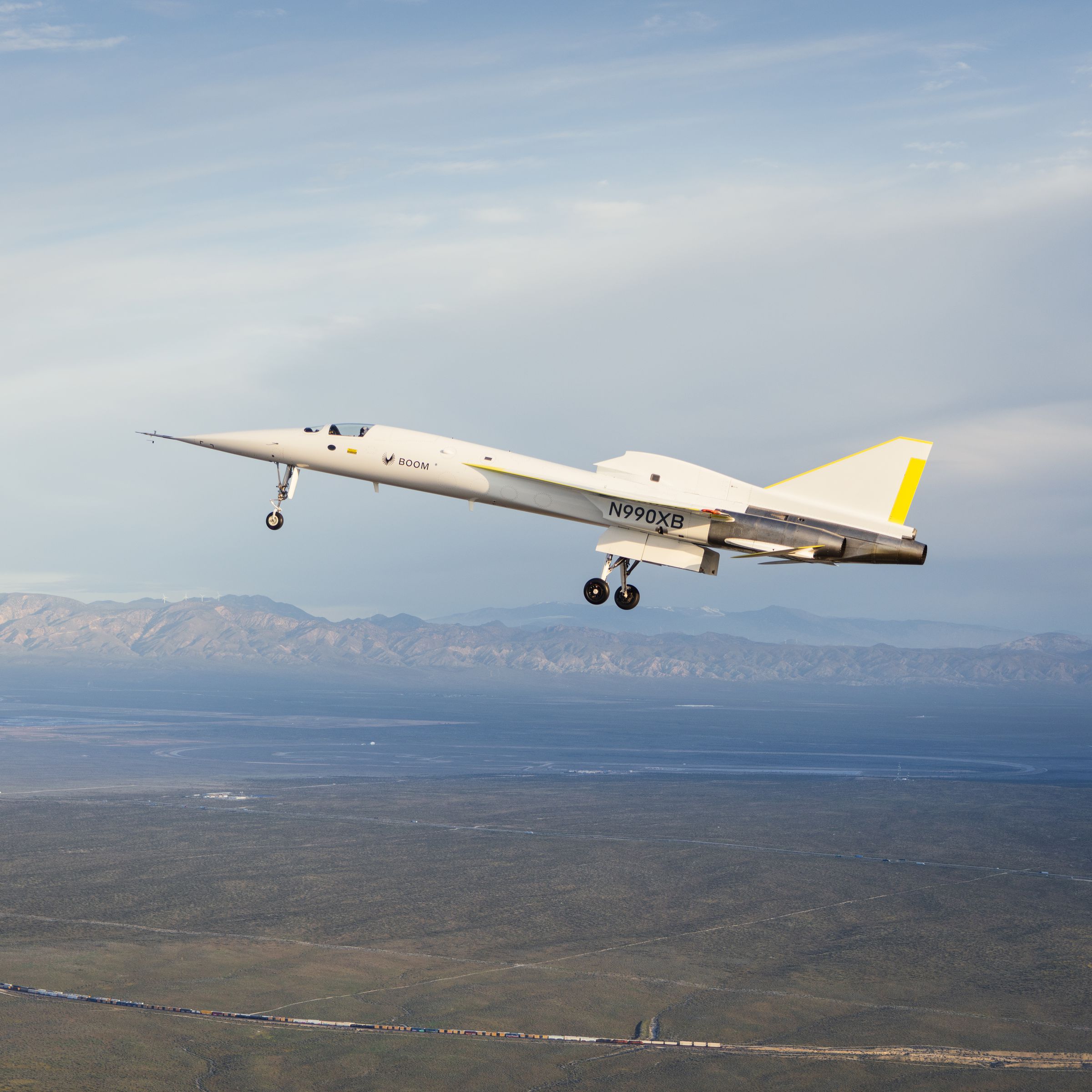 Boom XB-1 demonstrator supersonic test flight