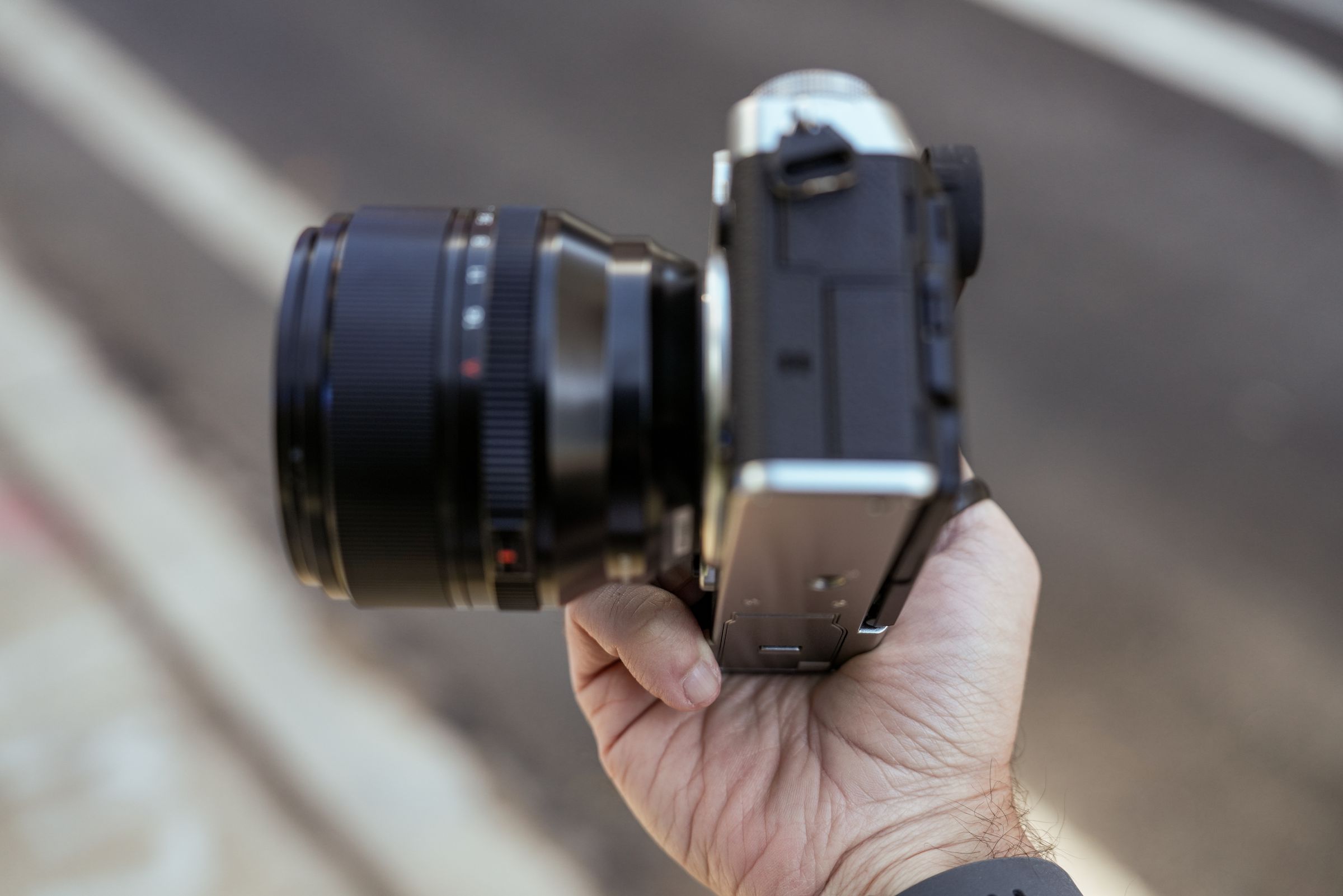 The smaller size of the X-T5 means your pinky is going to float in no-man’s-land. I suggest considering the add-on handgrip to help remedy this.