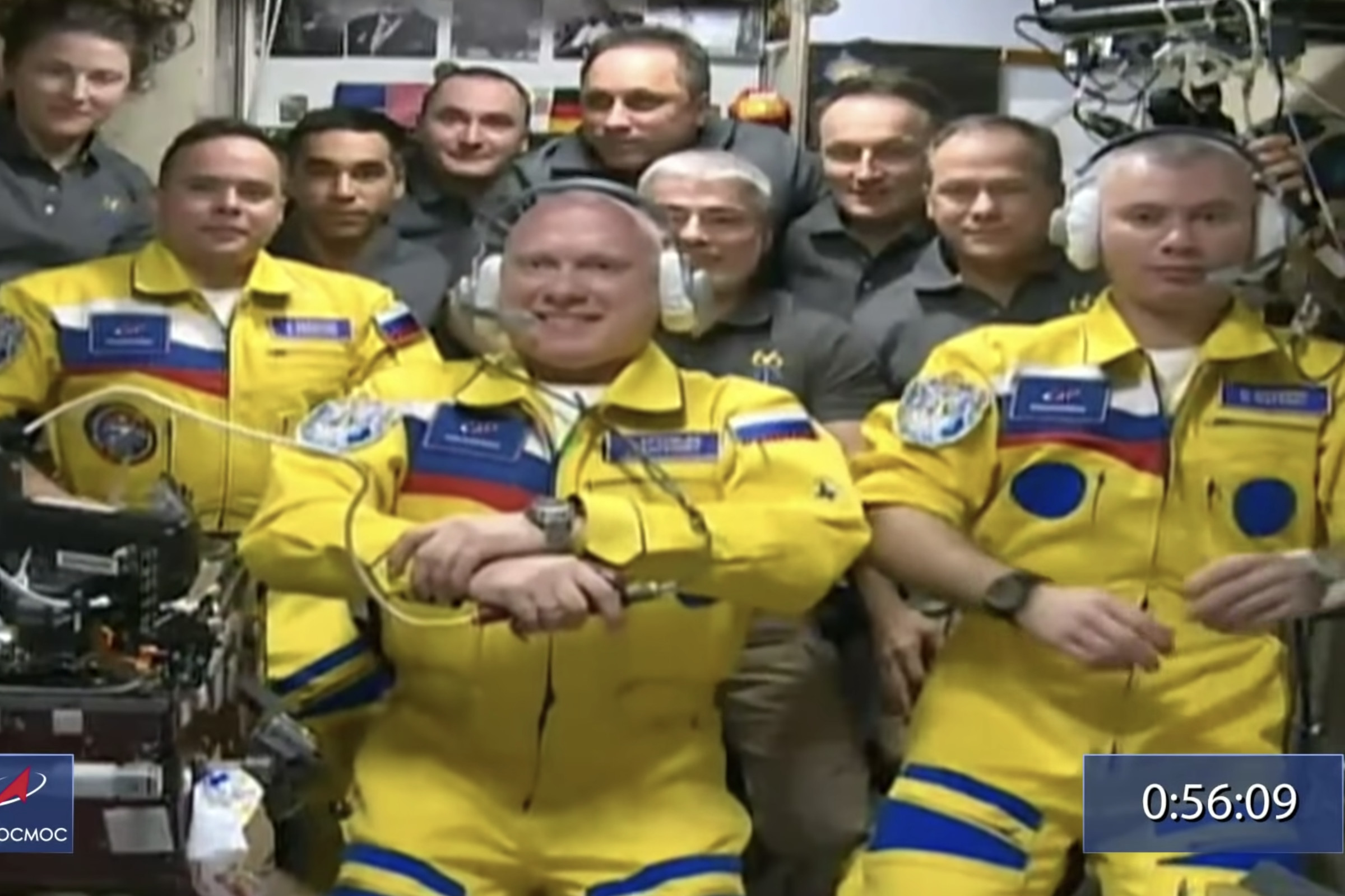 Cosmonauts boarded the ISS wearing the colors of the Ukrainian flag.