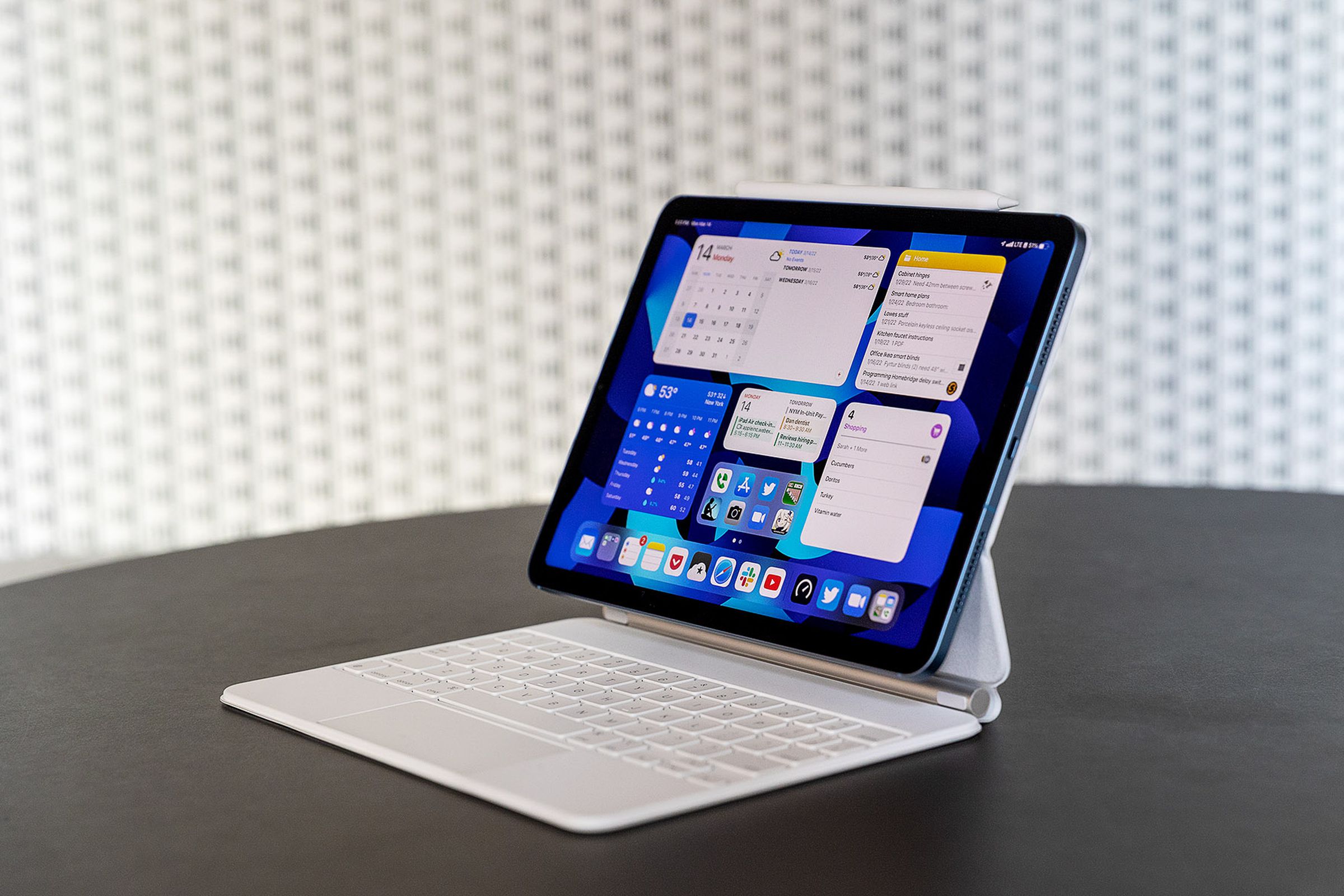 Apple’s 2022 iPad Air