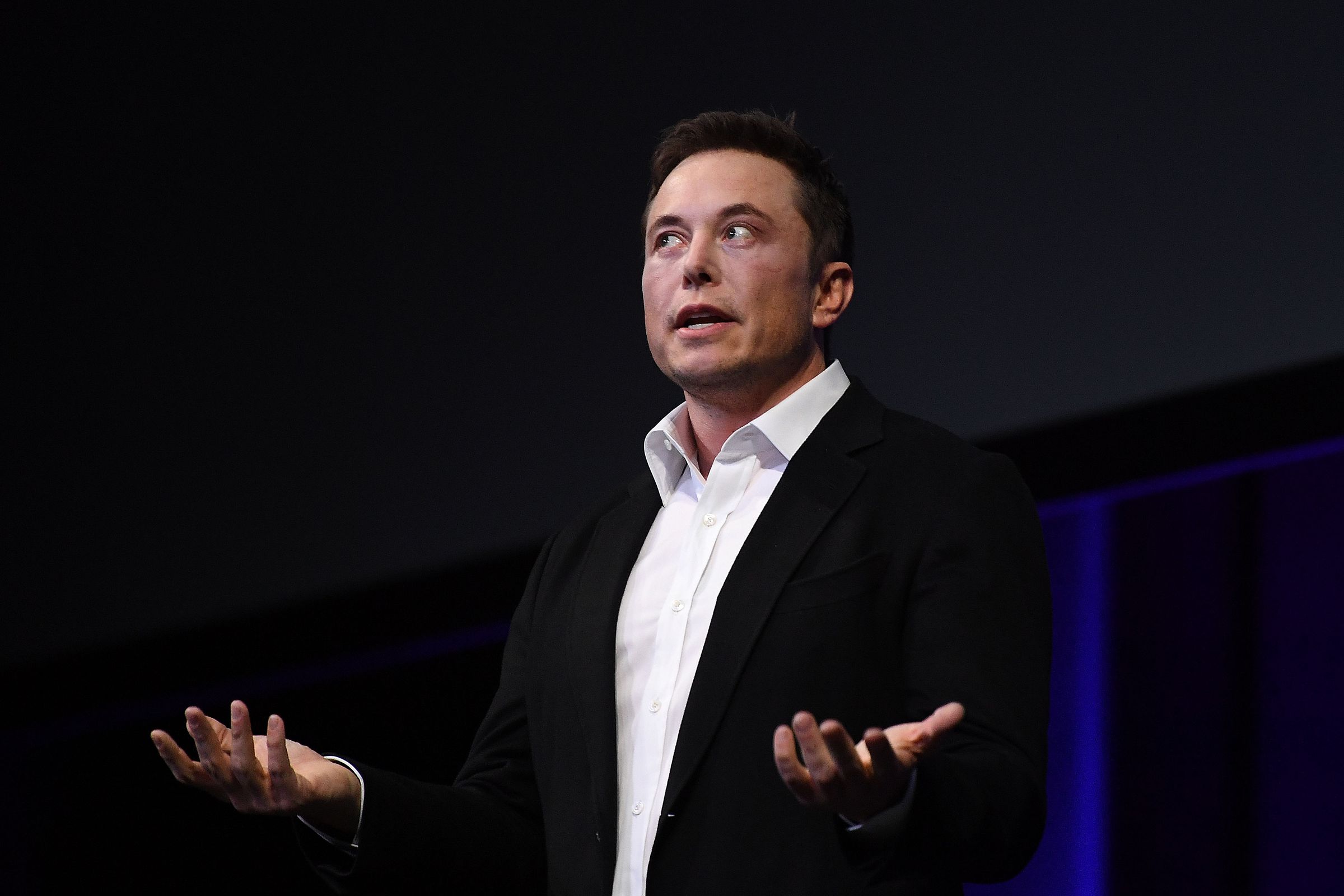 Elon Musk Presents SpaceX Plans To Colonise Mars