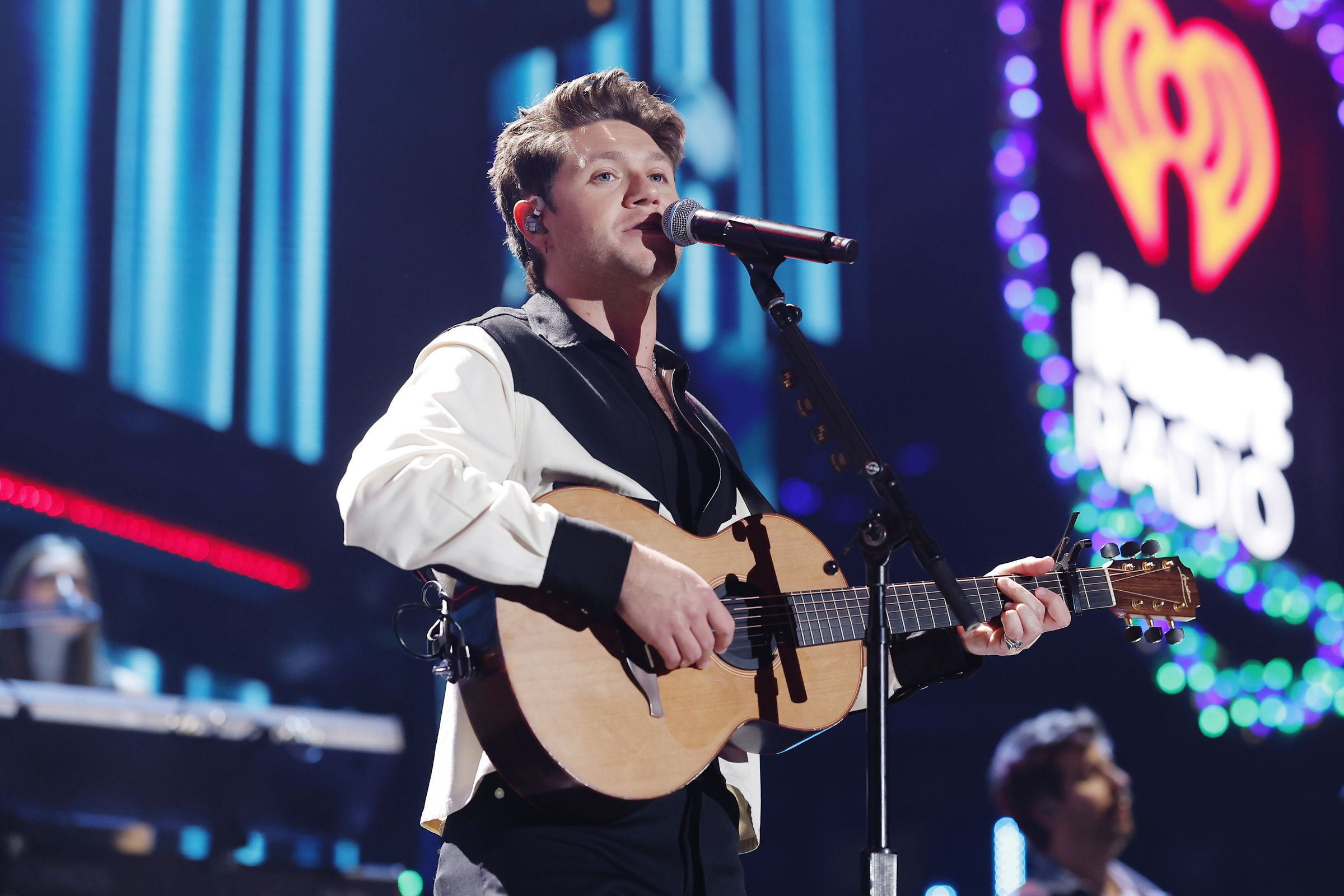 Niall Horan performs onstage at iHeartRadio 102.7 KIIS FM’s Jingle Ball 2023 presented by Capital One at the Kia Forum on December 1st, 2023