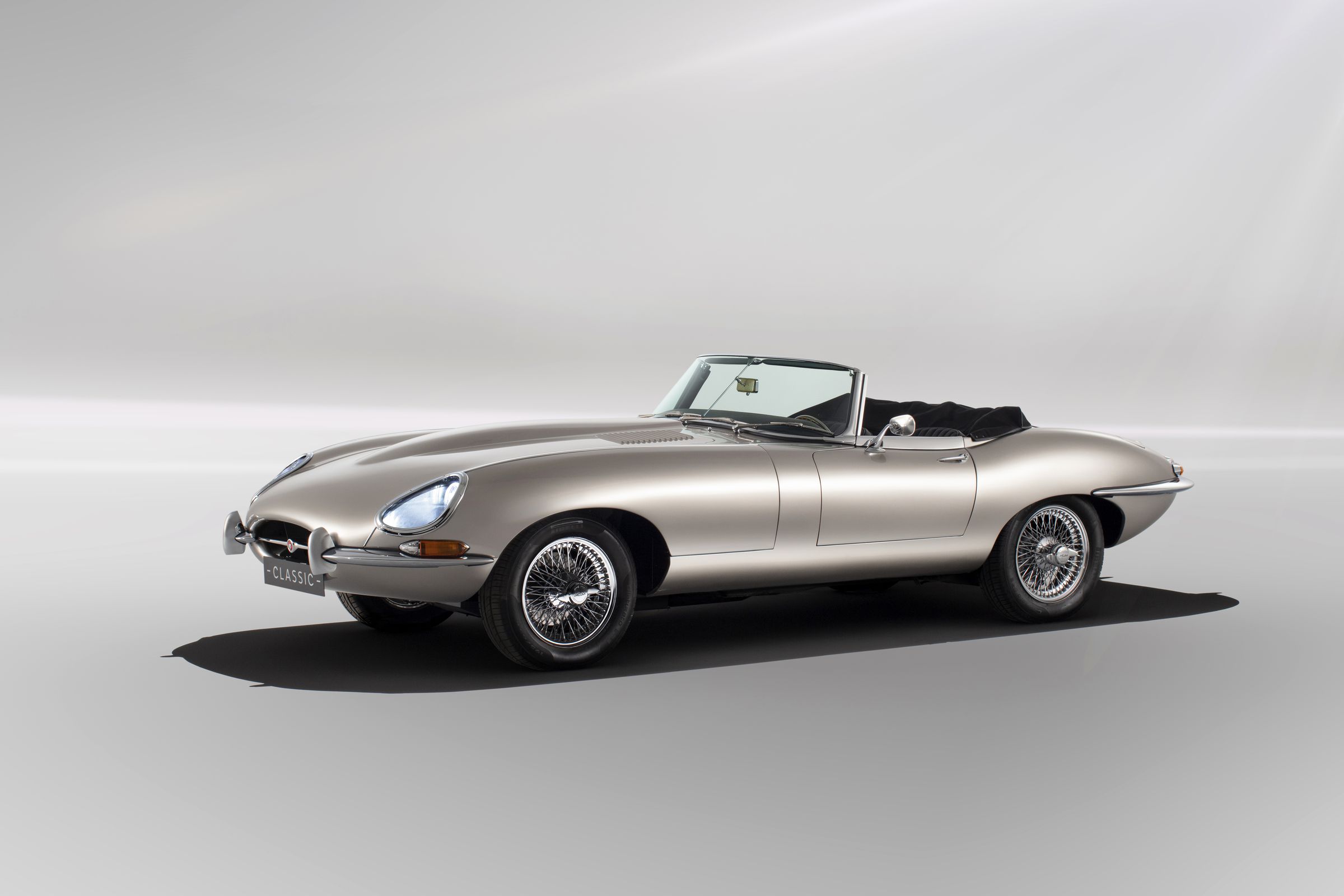 Jaguar will sell a limited-run, all-electric version of the E-Type from the 1960s.